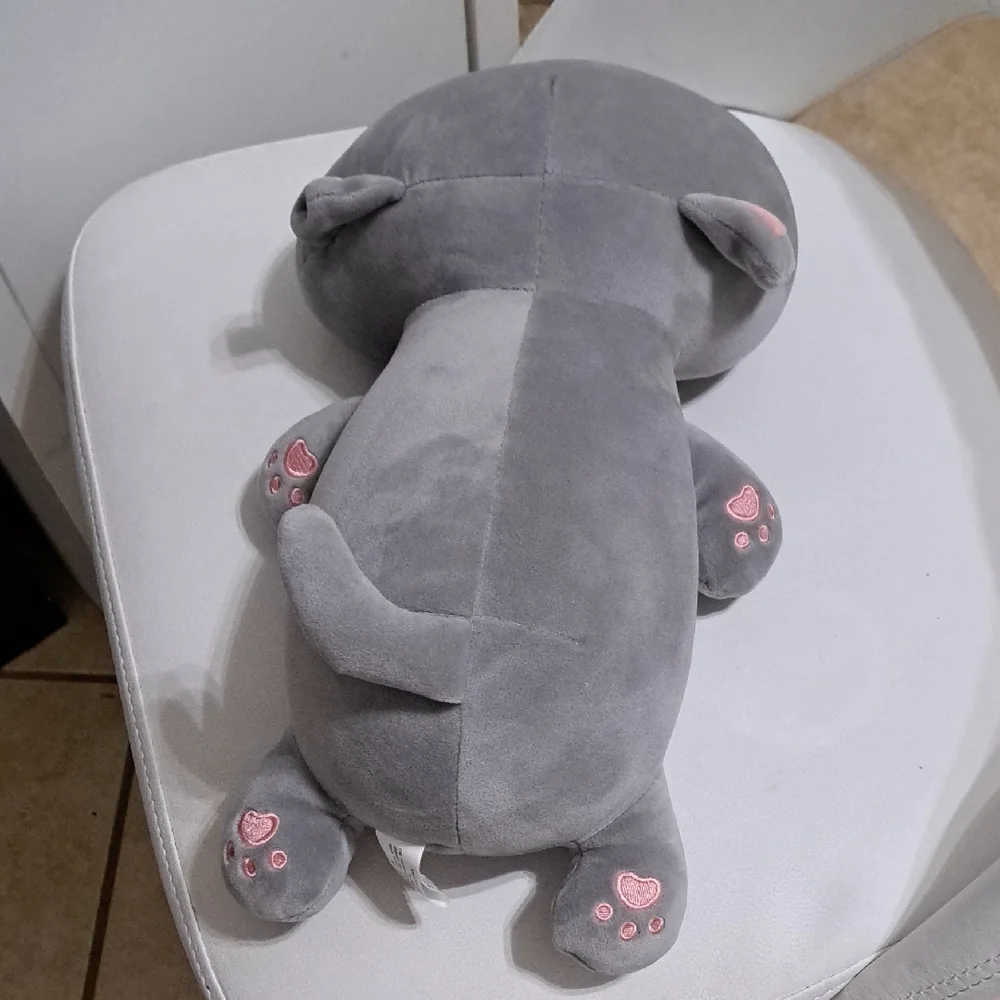 N/A soft cuddly
